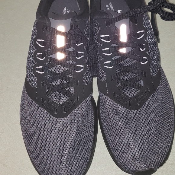 Nike Zoom Strike Size 8 NIB - Picture 2 of 7